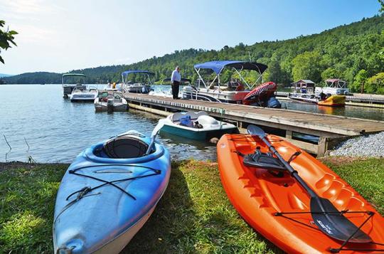 Lake Burton Moccasin Creek Kayaking